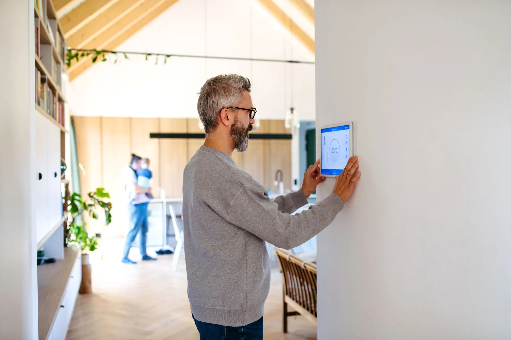 electrician in Falcon Lake